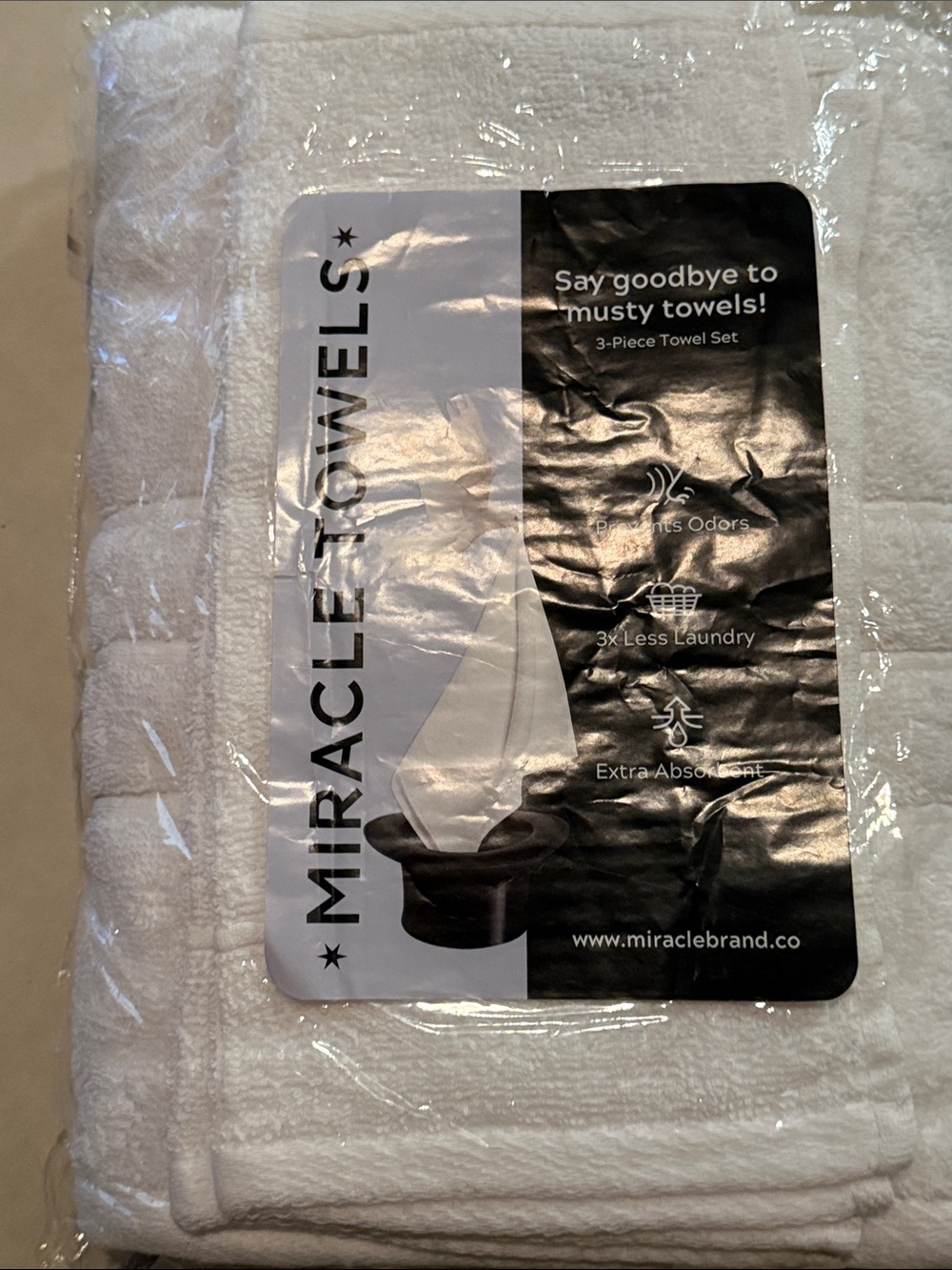 Miracle Made Silver Infused 3-Piece Antibacterial Silver Tech Towel Set in wh